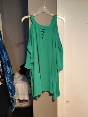 Cato Green Cold-Shoulder Tank Top with Neck Cutout 22/24W